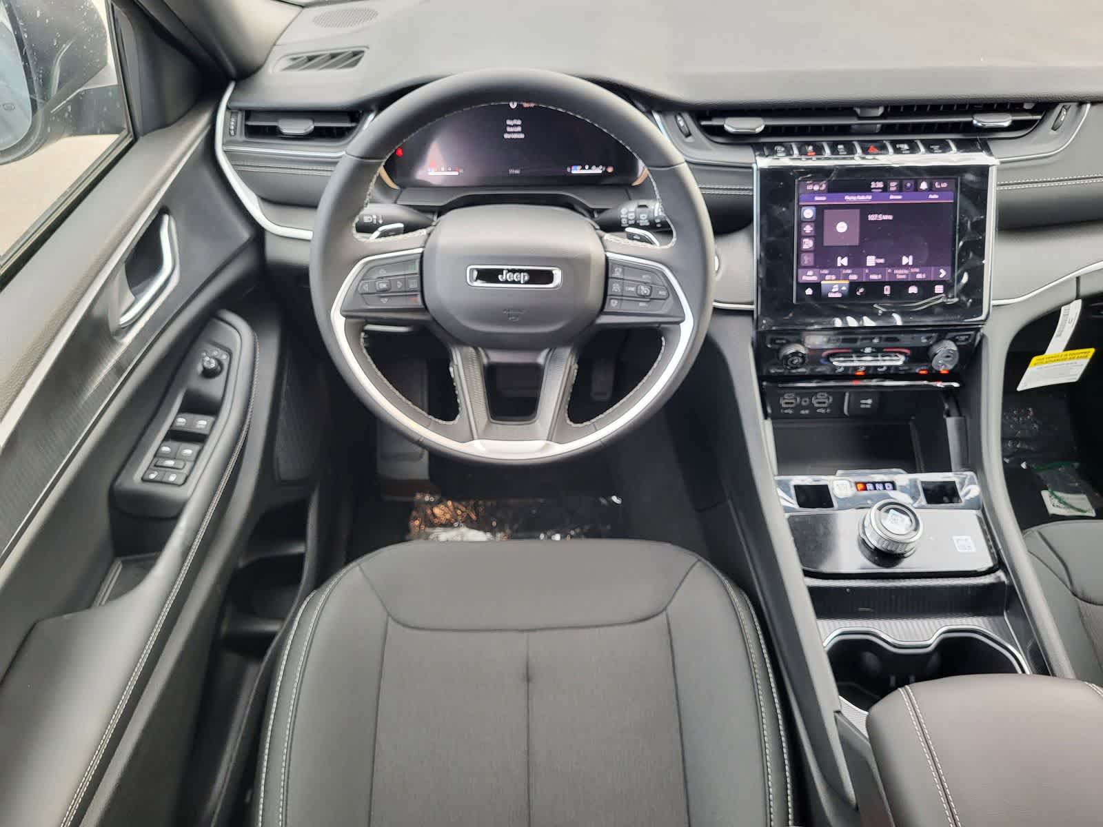 Thumbnail: 2026 Jeep Grand Cherokee - 21