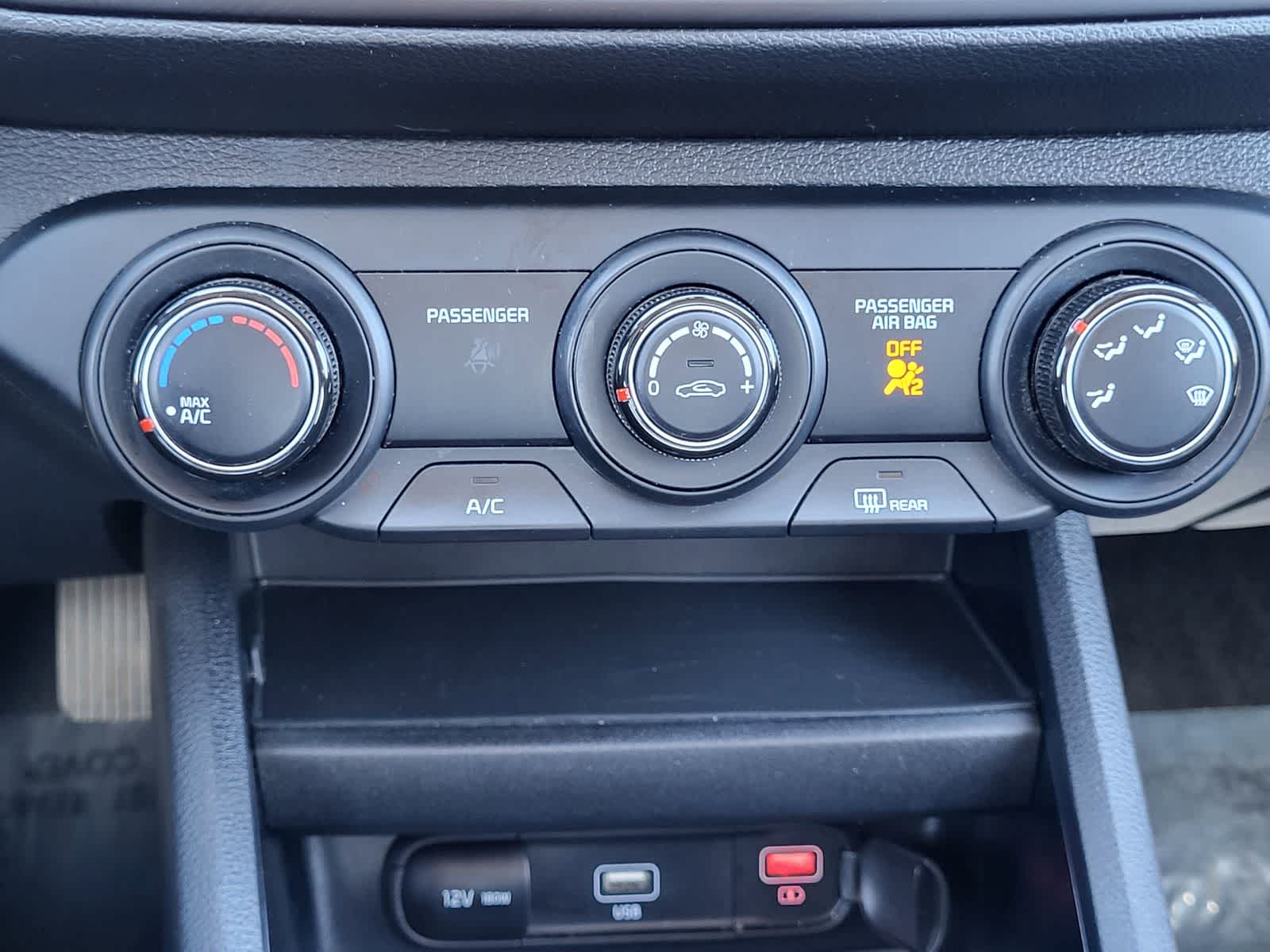 Thumbnail: 2024 Kia Forte - 20