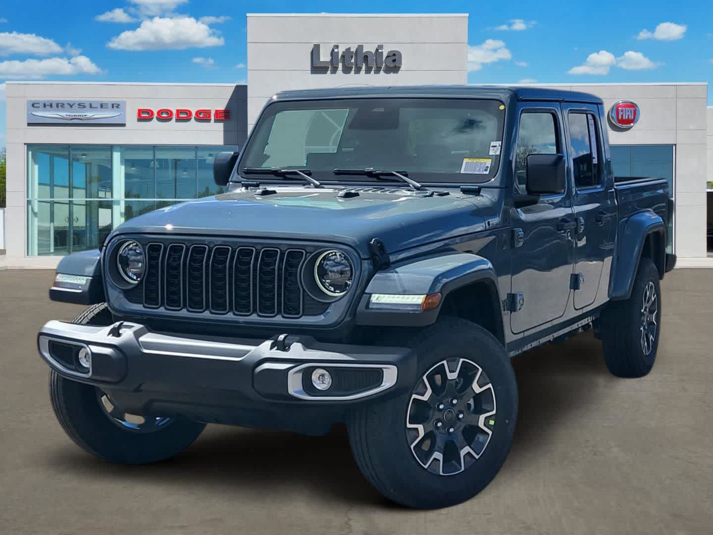 2026 Jeep Gladiator Sahara Auto's photo