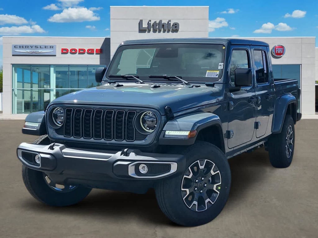 New 2026 Jeep Gladiator Sahara Pickup