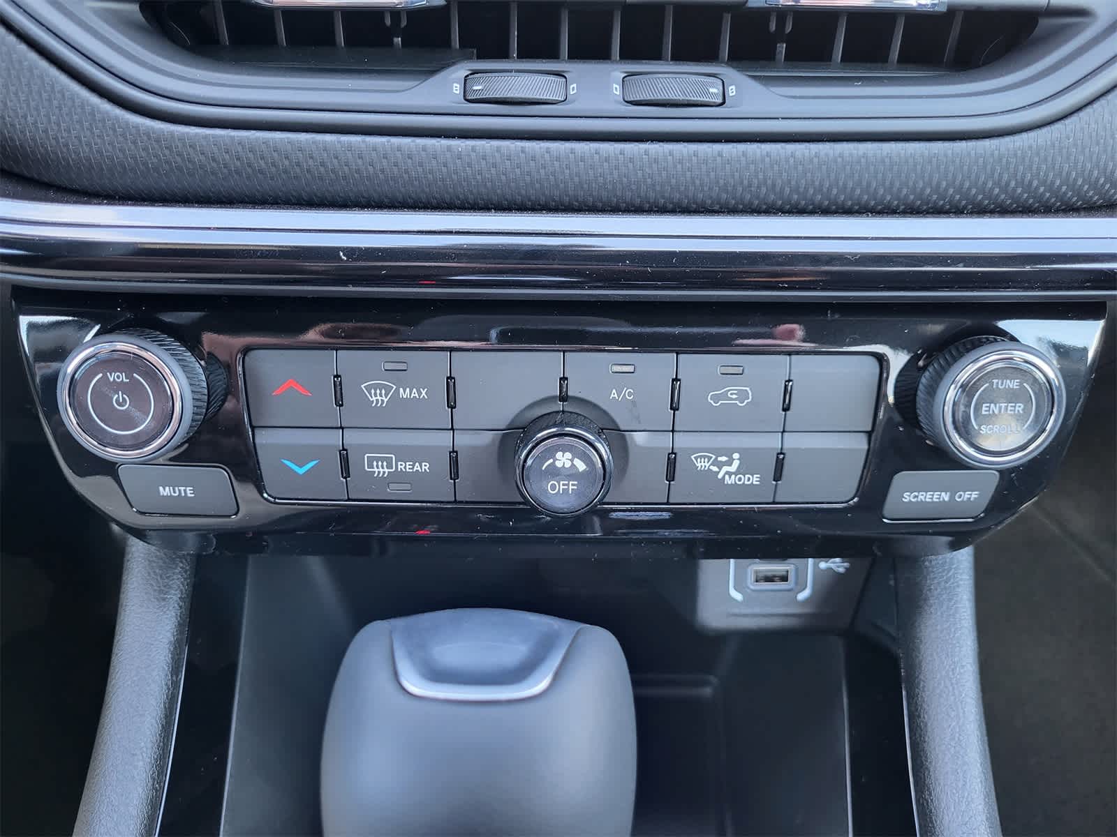 Thumbnail: 2026 Jeep Compass - 14