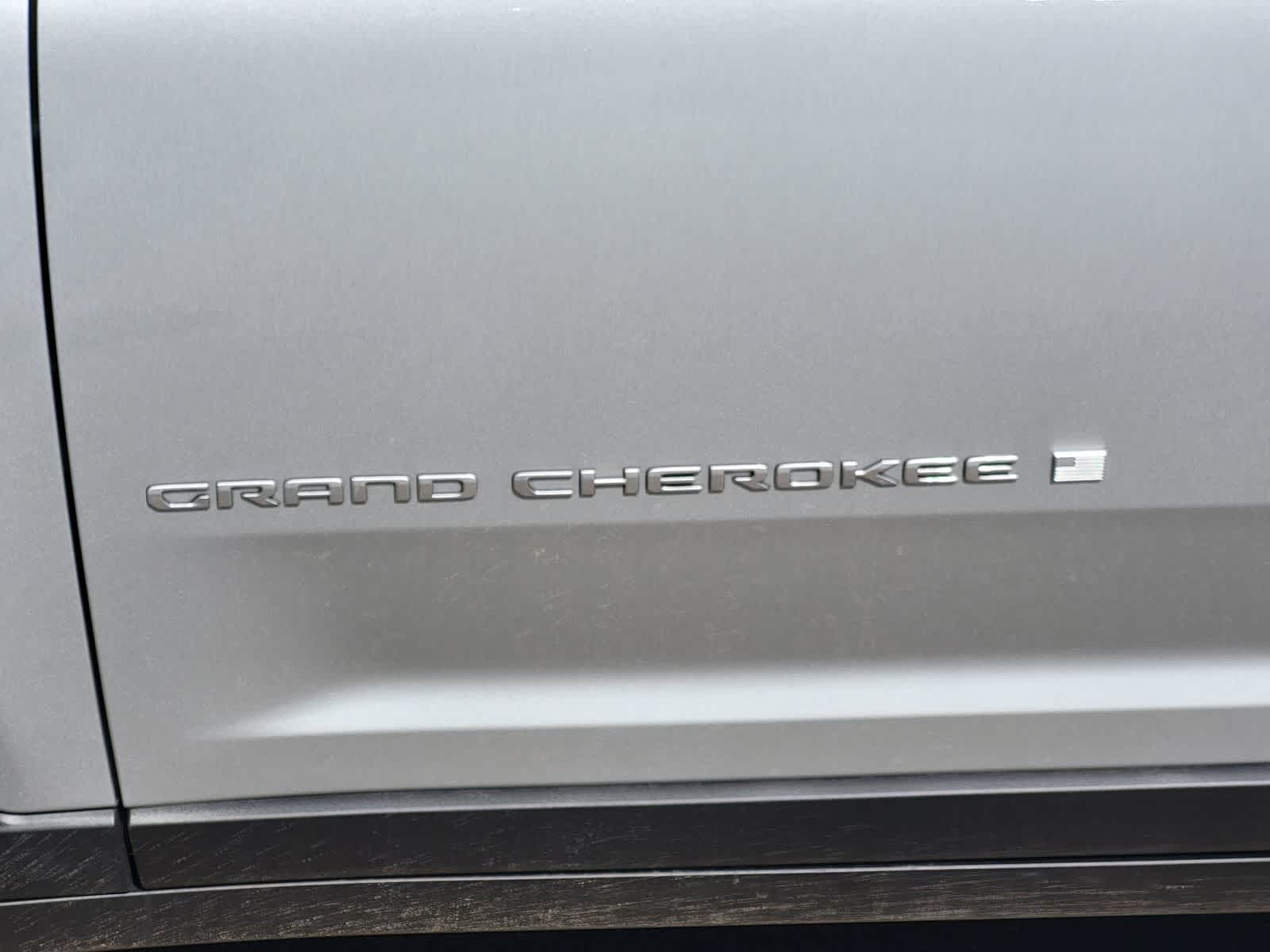 Thumbnail: 2026 Jeep Grand Cherokee - 8