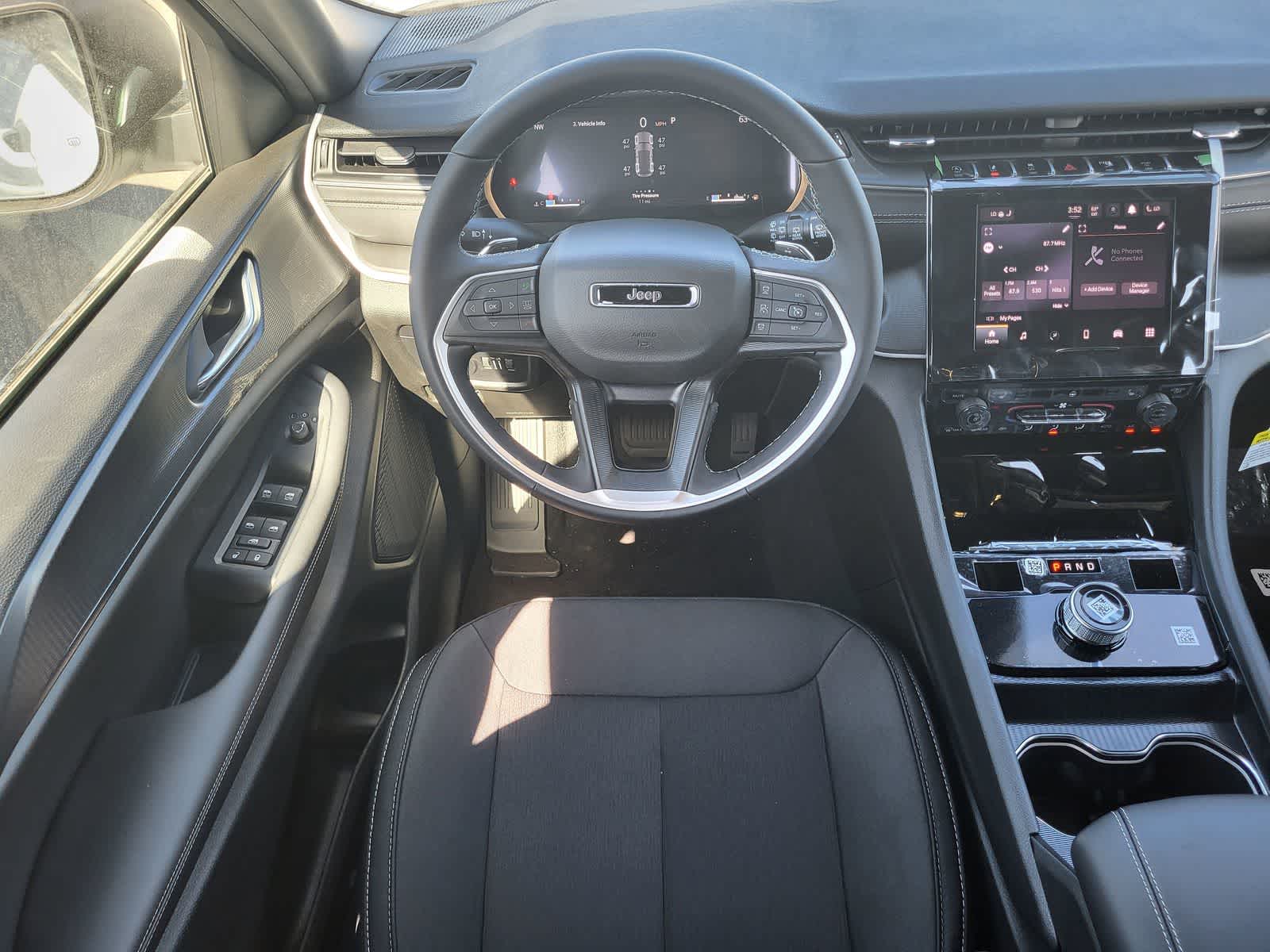 Thumbnail: 2026 Jeep Grand Cherokee - 18