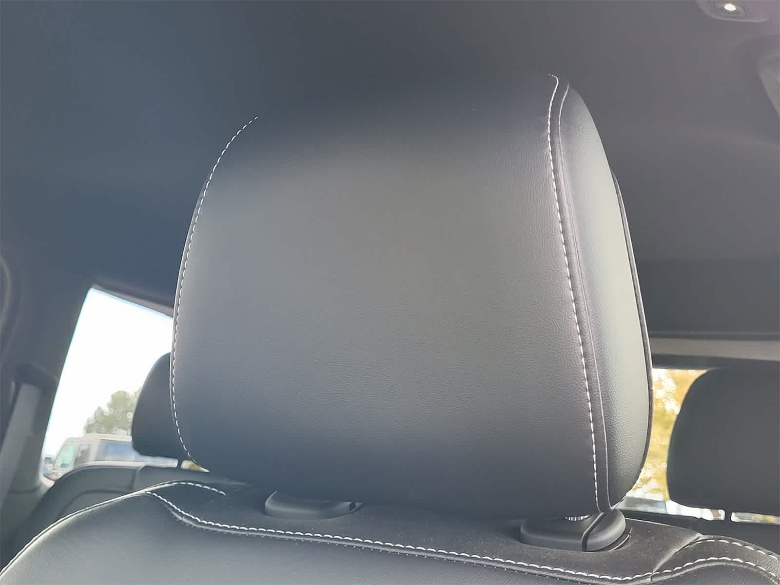 Thumbnail: 2024 Jeep Grand Cherokee - 14