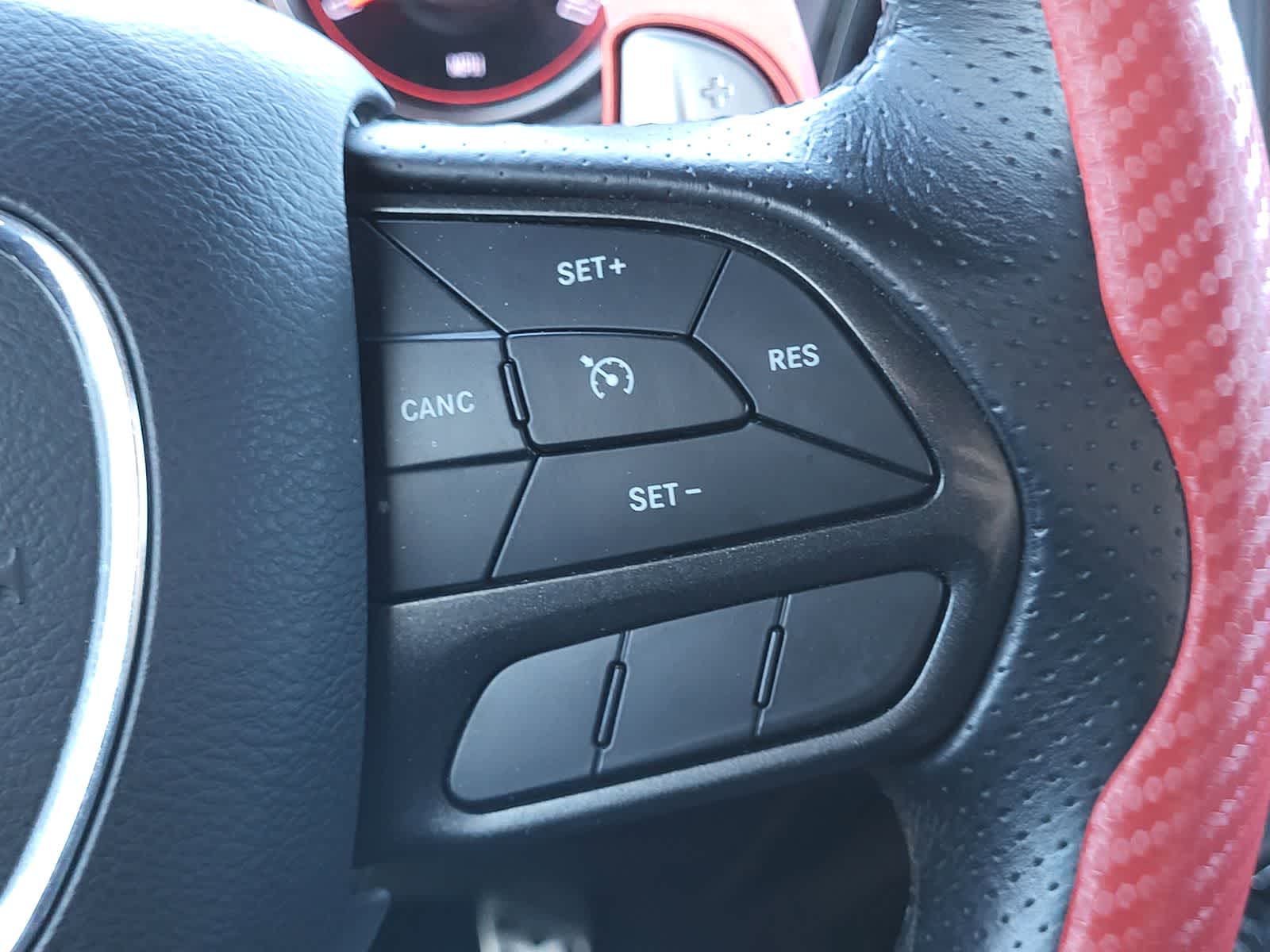 Thumbnail: 2019 Dodge Challenger - 18