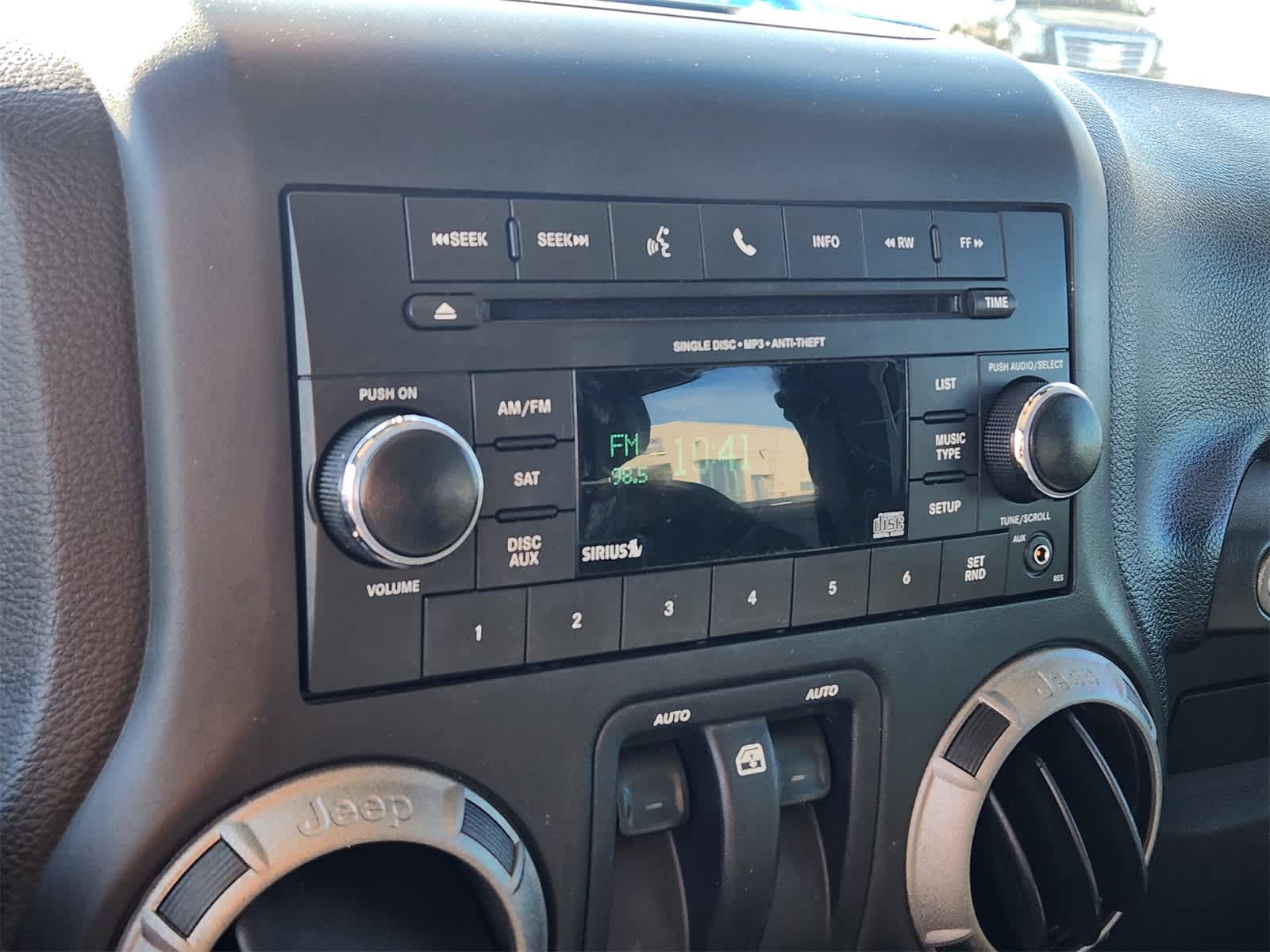 Thumbnail: 2017 Jeep Wrangler - 20