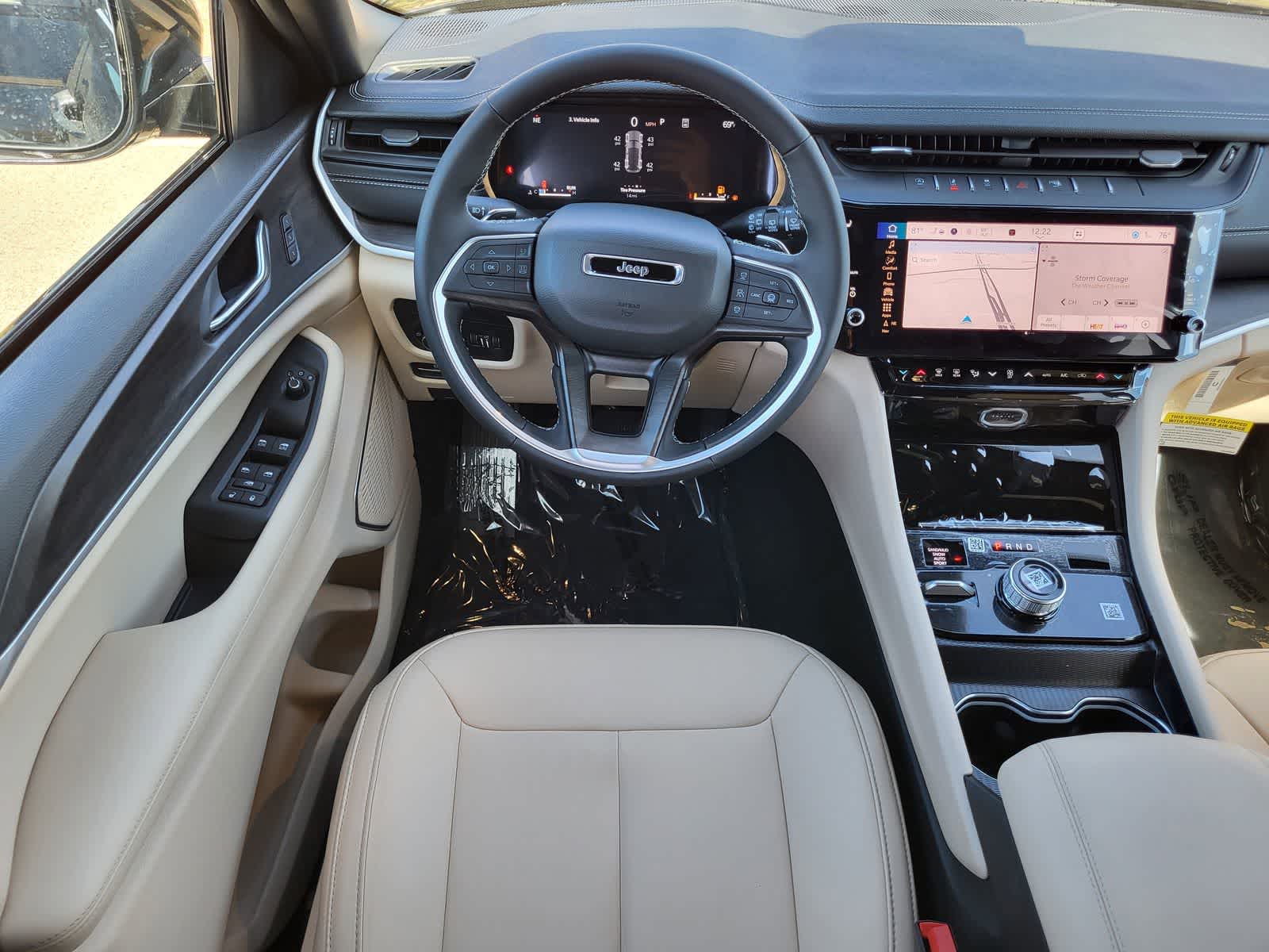 Thumbnail: 2026 Jeep Grand Cherokee - 20