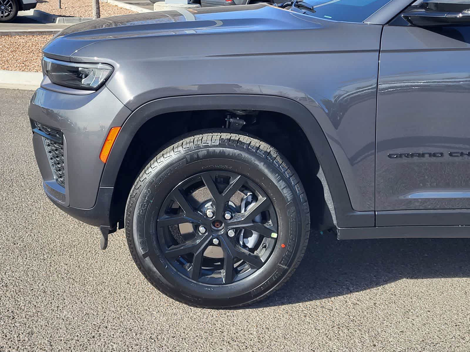 Thumbnail: 2026 Jeep Grand Cherokee - 6