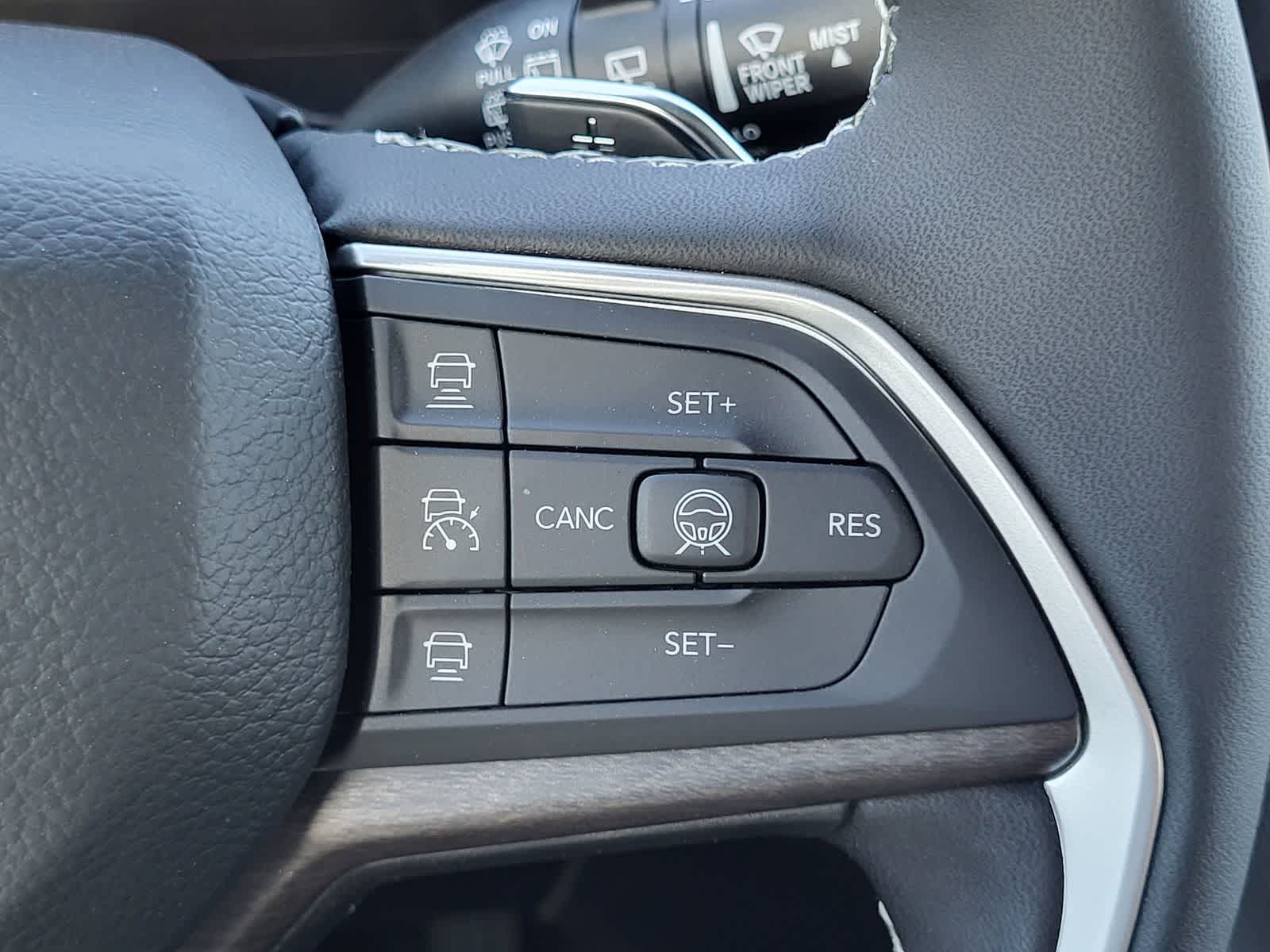 Thumbnail: 2026 Jeep Grand Cherokee - 16