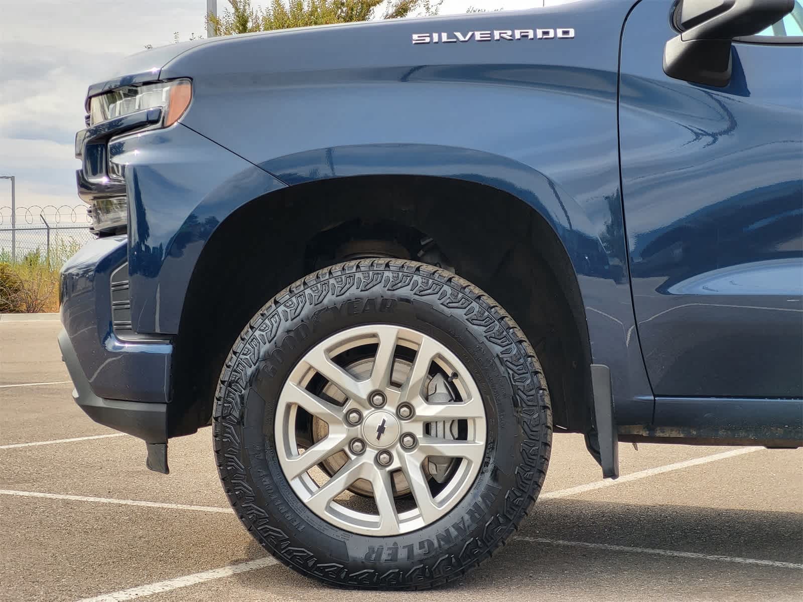 Thumbnail: 2020 Chevrolet Silverado 1500 - 9