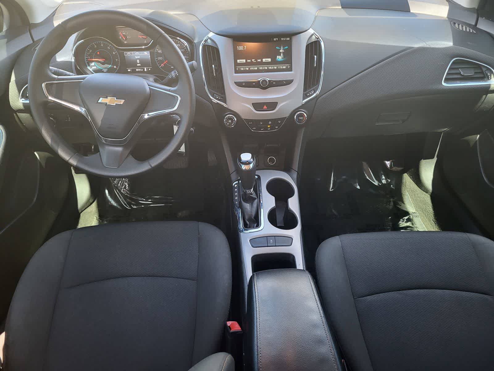 Thumbnail: 2017 Chevrolet Cruze - 22