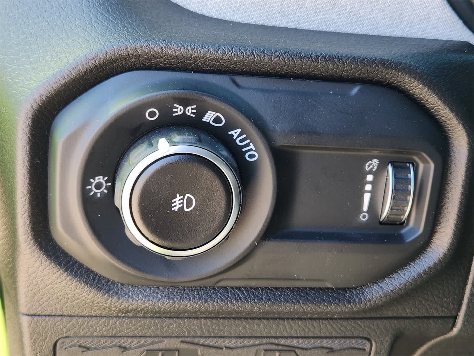 Thumbnail: 2025 Jeep Wrangler - 18