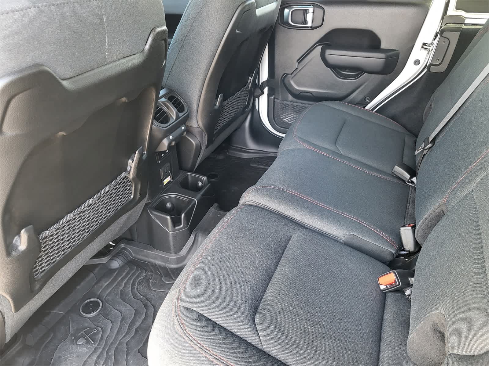 Thumbnail: 2024 Jeep Wrangler - 28