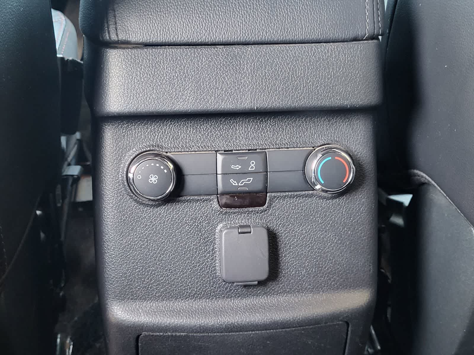 Thumbnail: 2019 Ford Explorer - 29