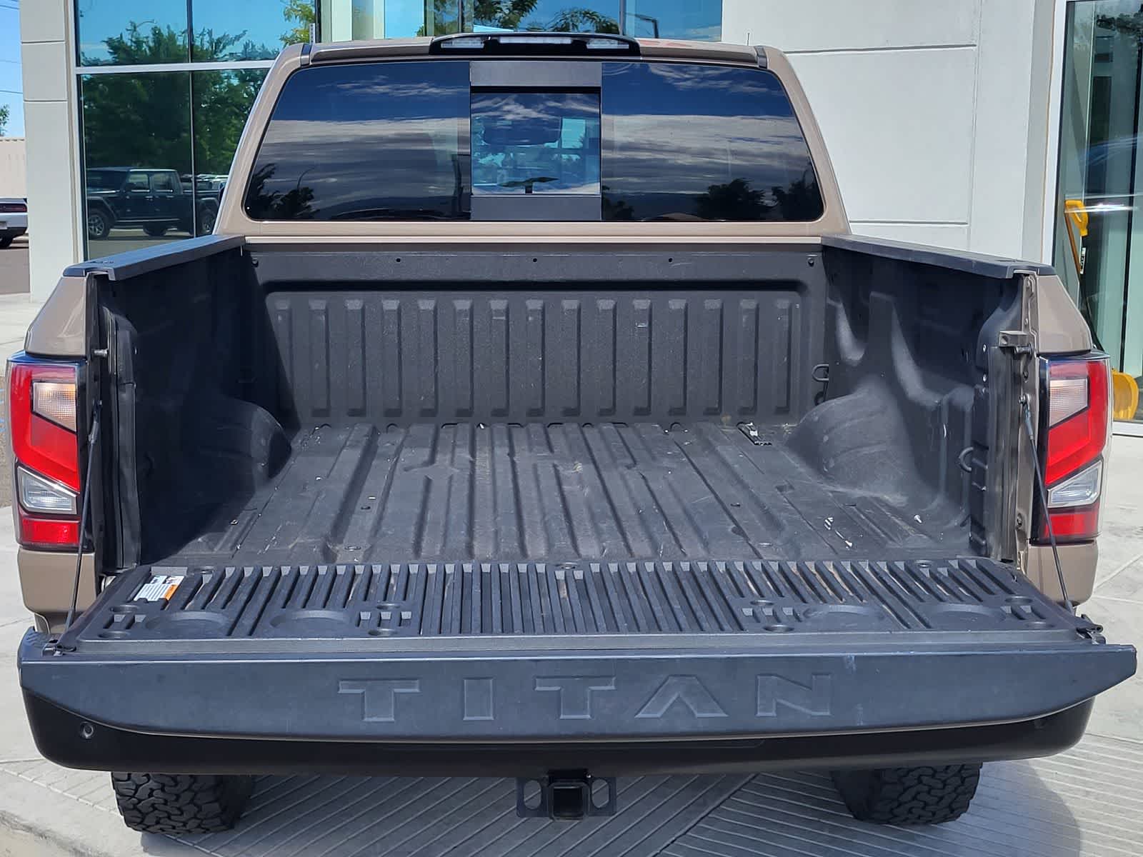 Thumbnail: 2021 Nissan Titan - 30