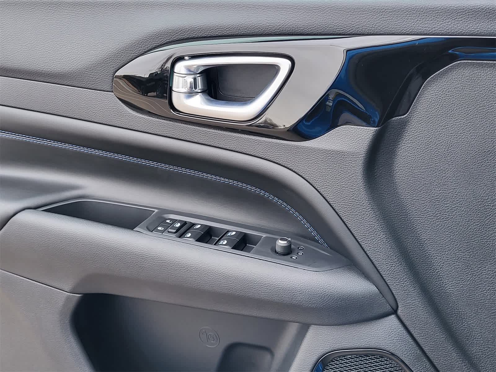 Thumbnail: 2026 Jeep Compass - 13