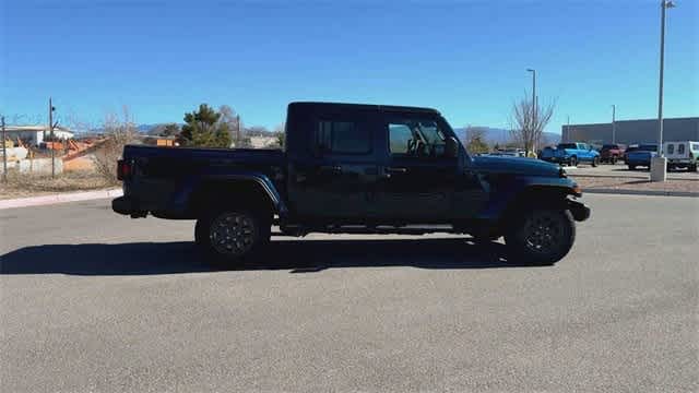 Thumbnail: 2025 Jeep Gladiator - 9