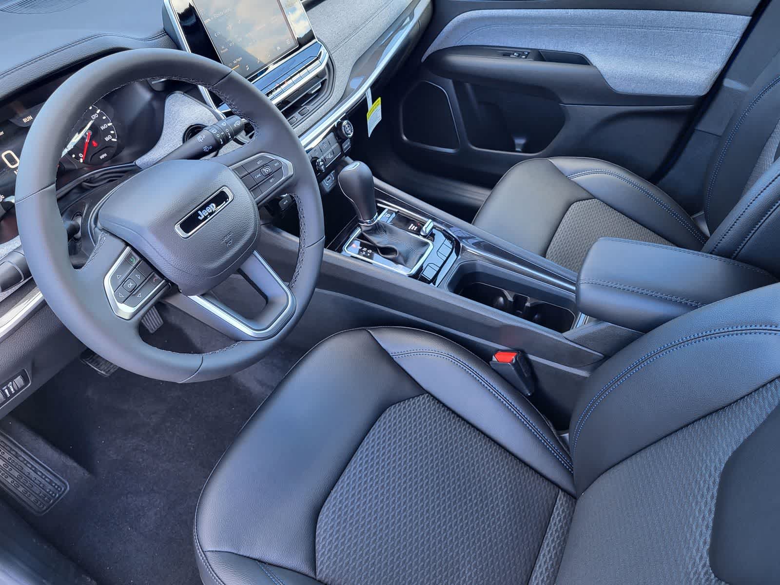 Thumbnail: 2026 Jeep Compass - 9