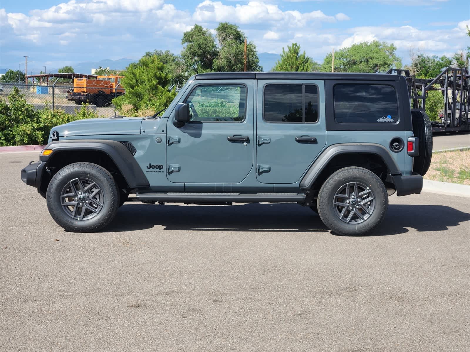 Thumbnail: 2025 Jeep Wrangler - 4