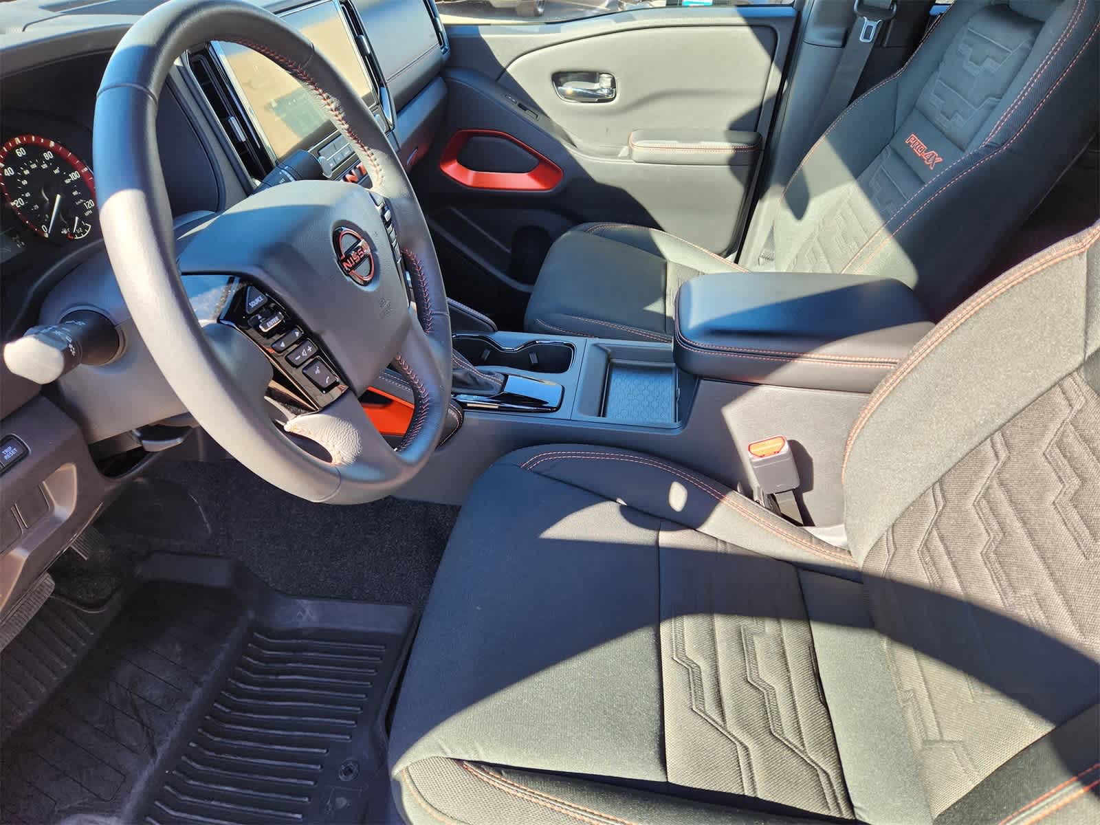 Thumbnail: 2025 Nissan Frontier - 13