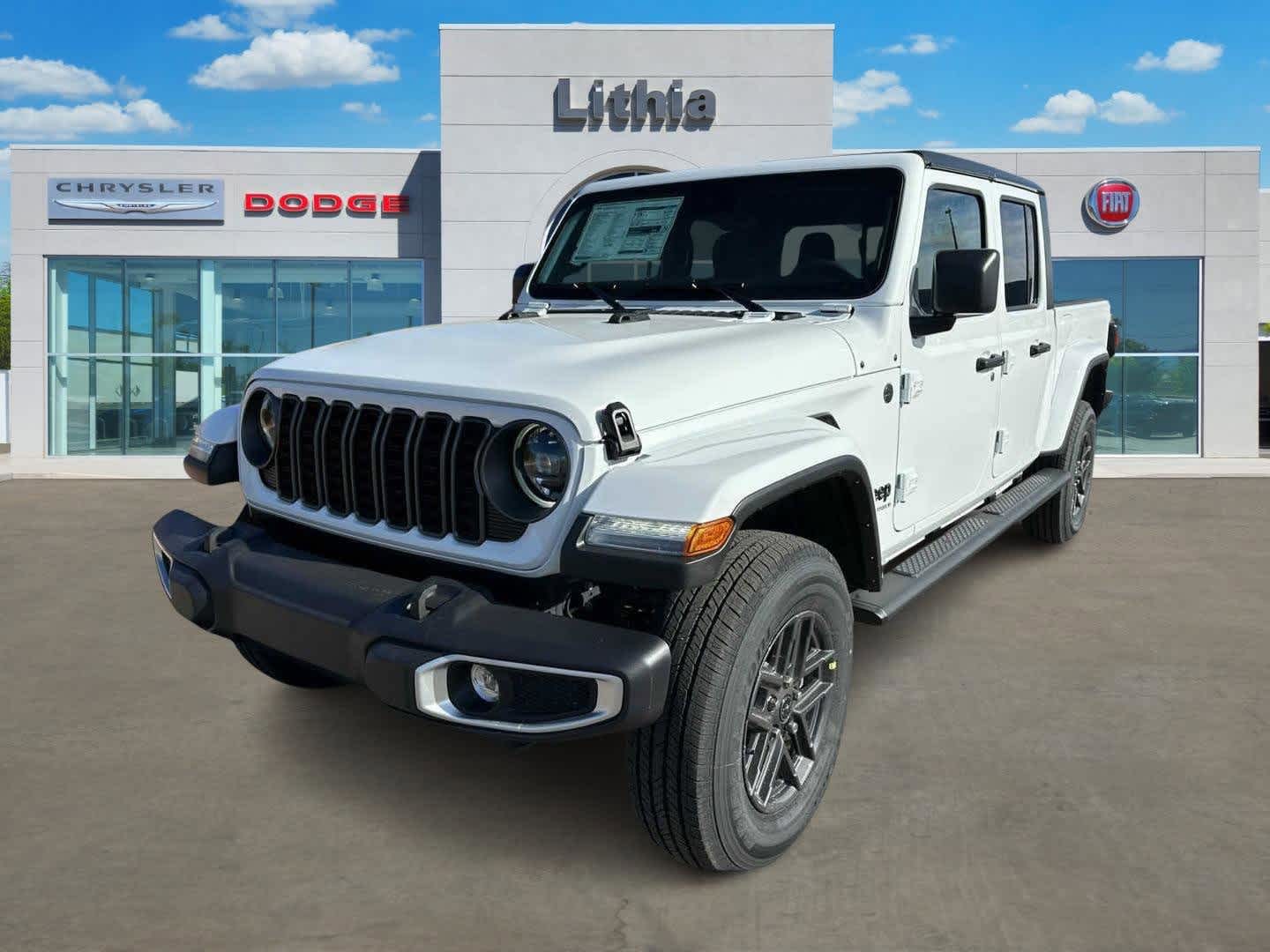 Thumbnail: 2025 Jeep Gladiator - 2