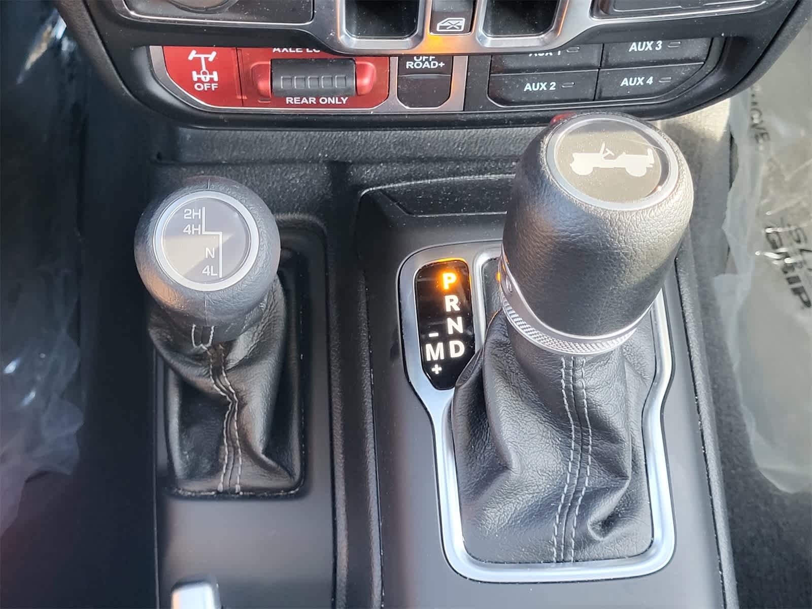 Thumbnail: 2024 Jeep Wrangler - 22