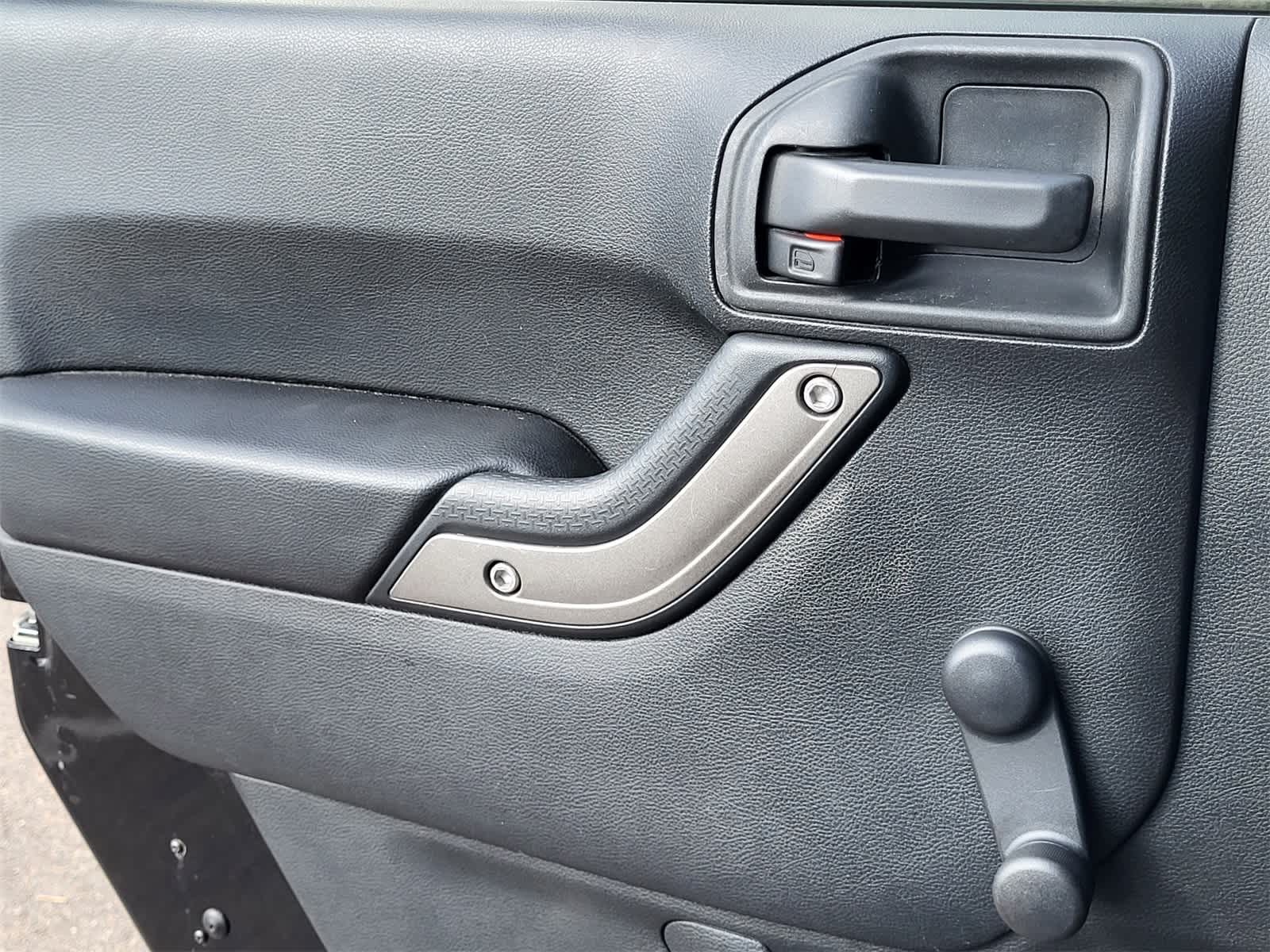 Thumbnail: 2016 Jeep Wrangler - 20