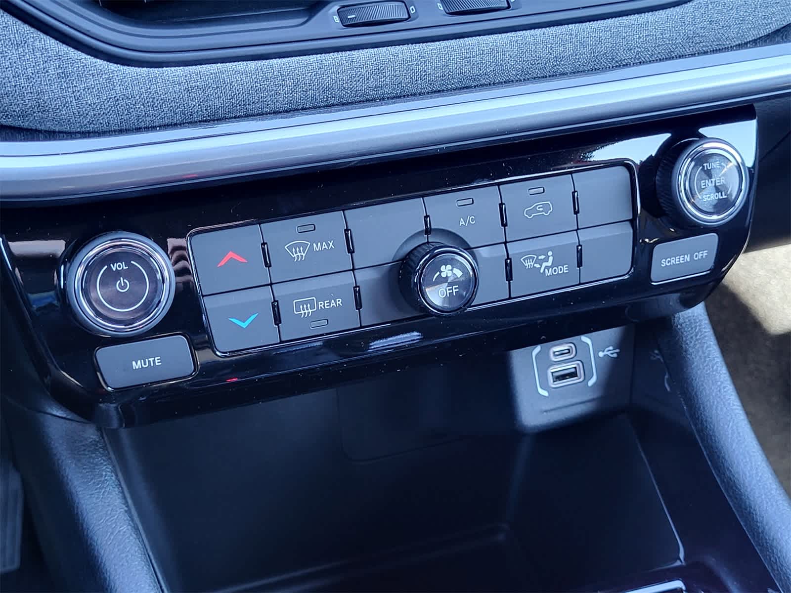 Thumbnail: 2026 Jeep Compass - 13