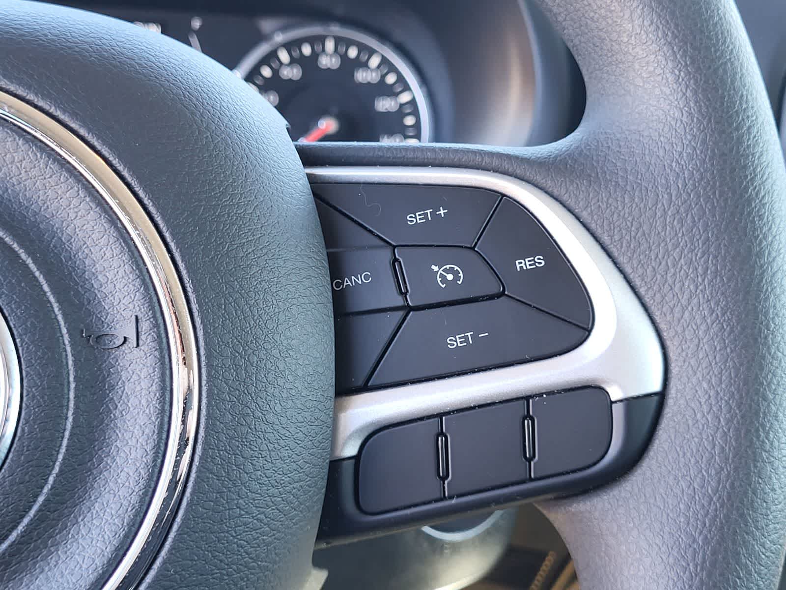 Thumbnail: 2023 Jeep Renegade - 18