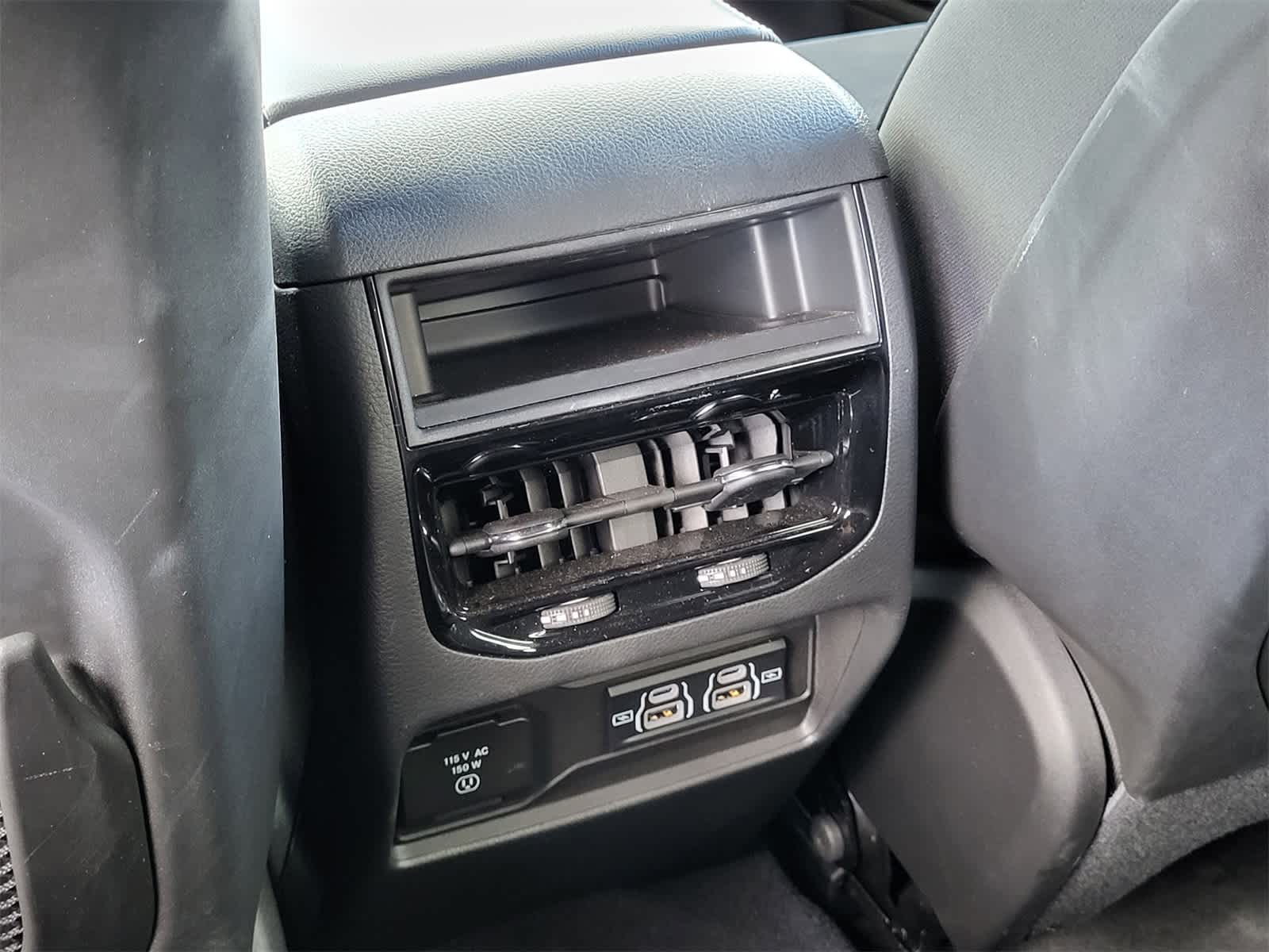 Thumbnail: 2024 Jeep Grand Cherokee - 28