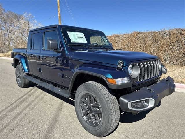 Thumbnail: 2025 Jeep Gladiator - 29