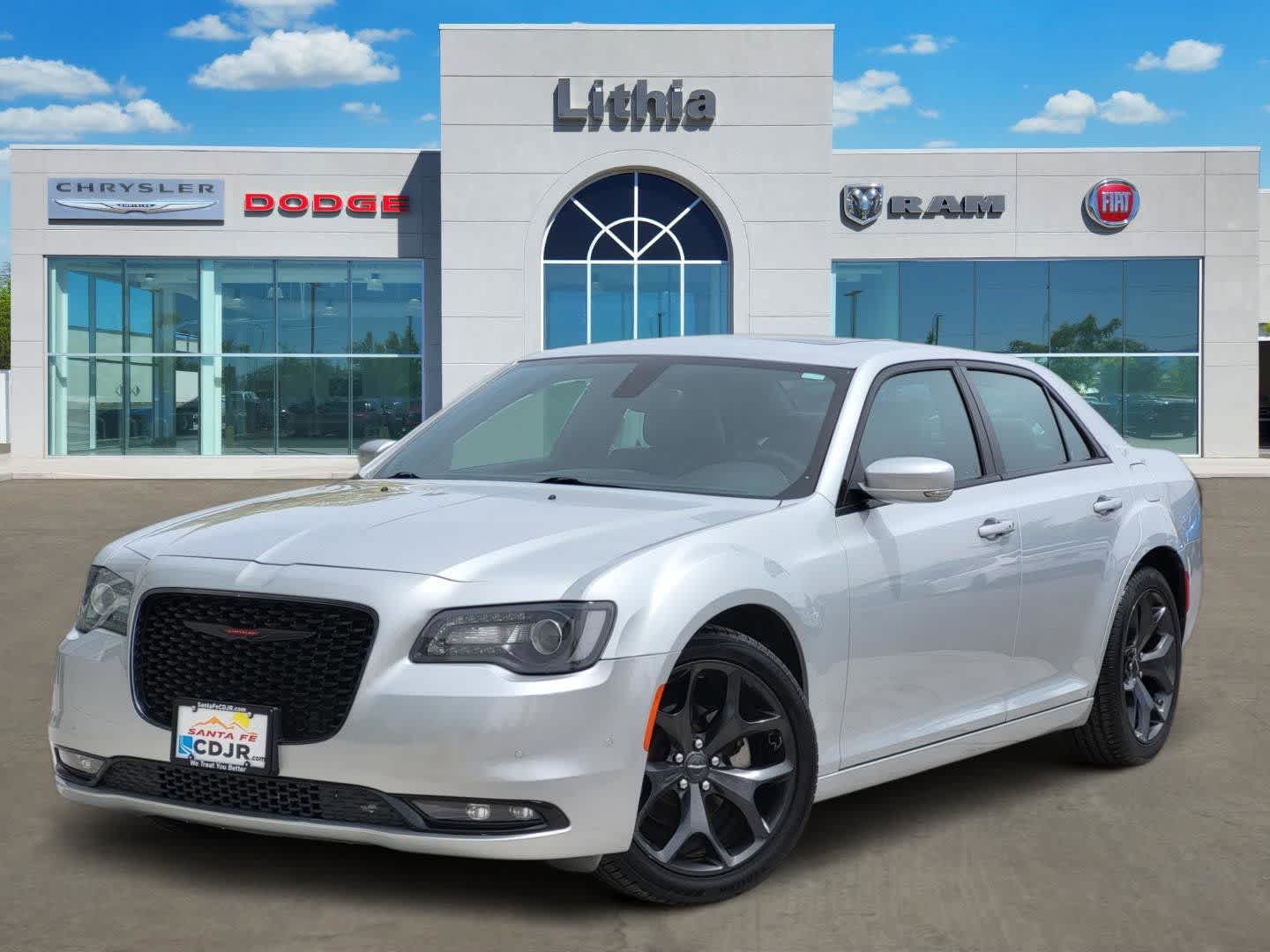 2023 Chrysler 300 S's photo
