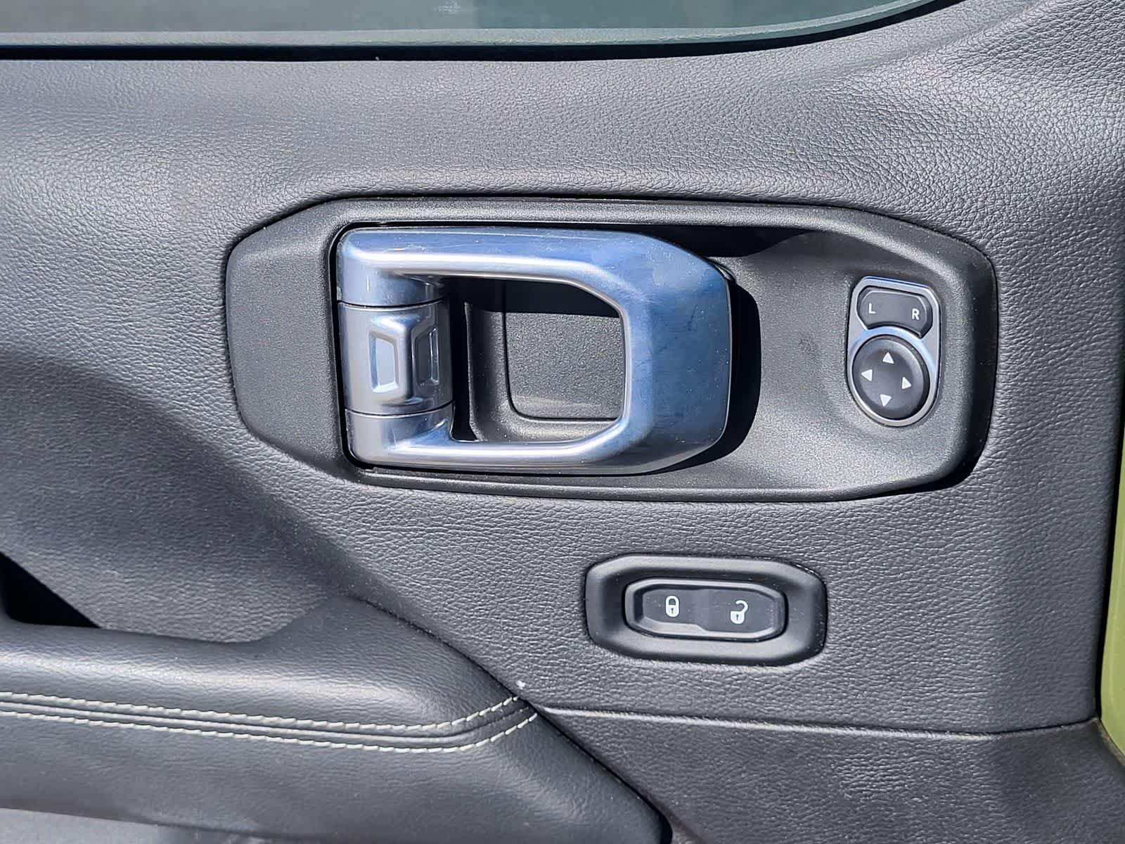 Thumbnail: 2022 Jeep Wrangler - 16