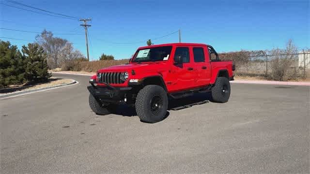 Thumbnail: 2025 Jeep Gladiator - 4