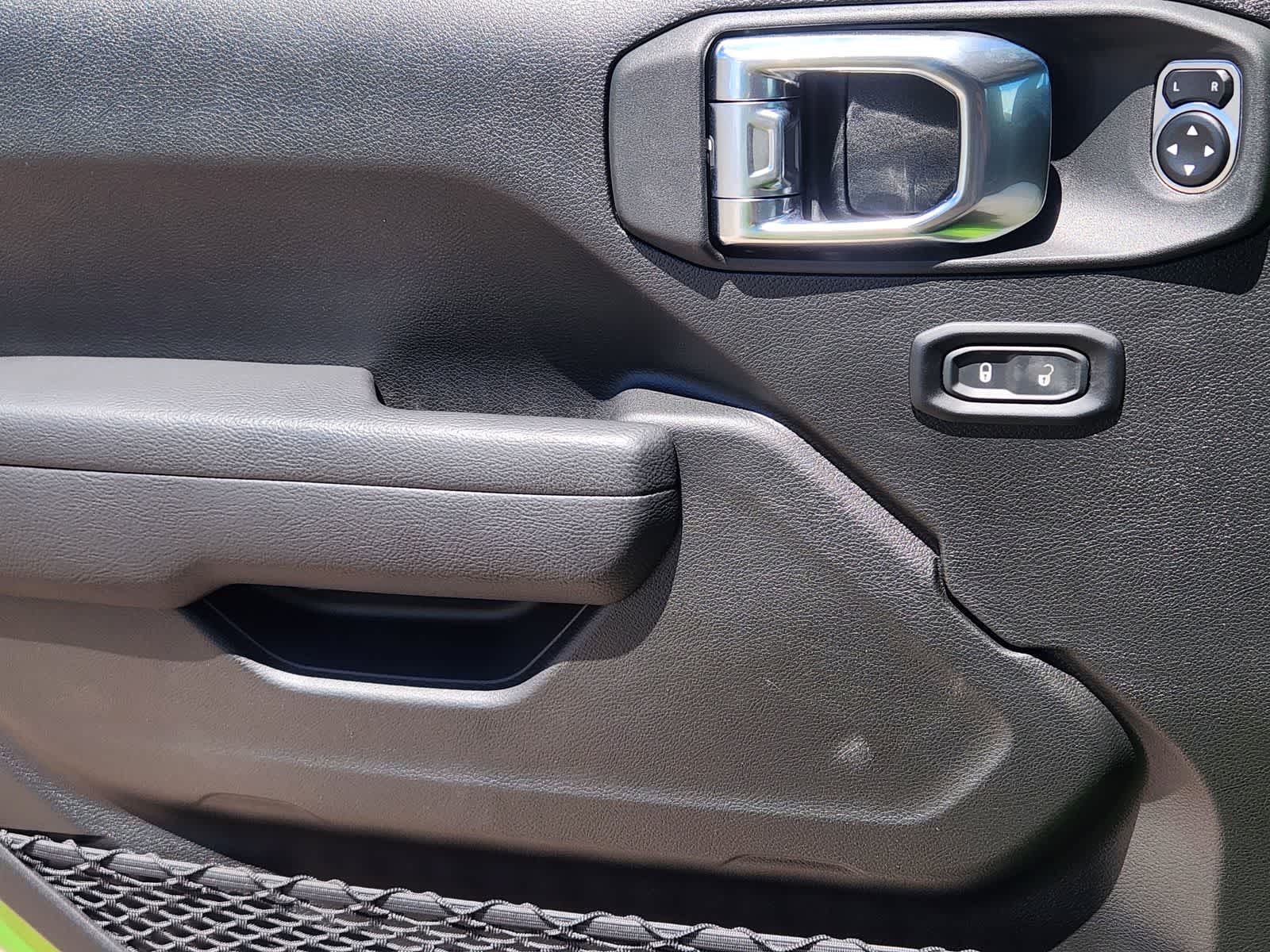 Thumbnail: 2025 Jeep Wrangler - 19