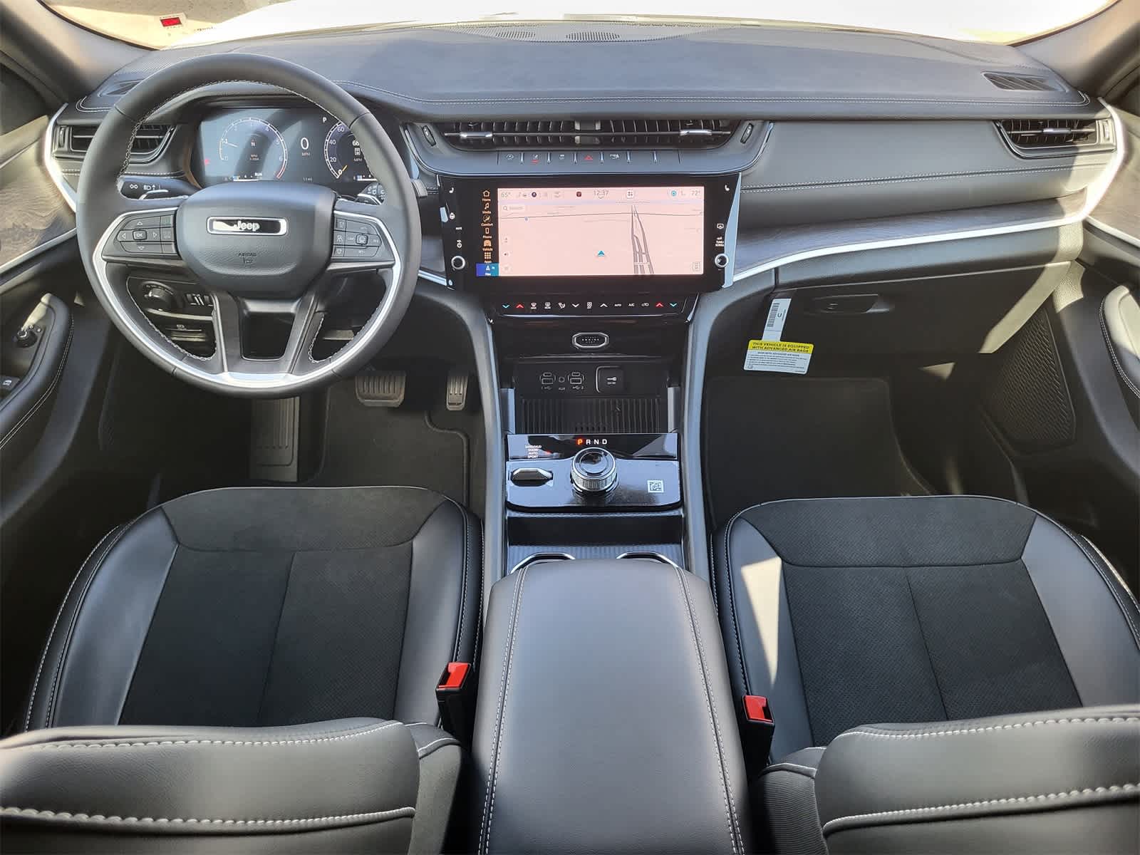 Thumbnail: 2026 Jeep Grand Cherokee - 21