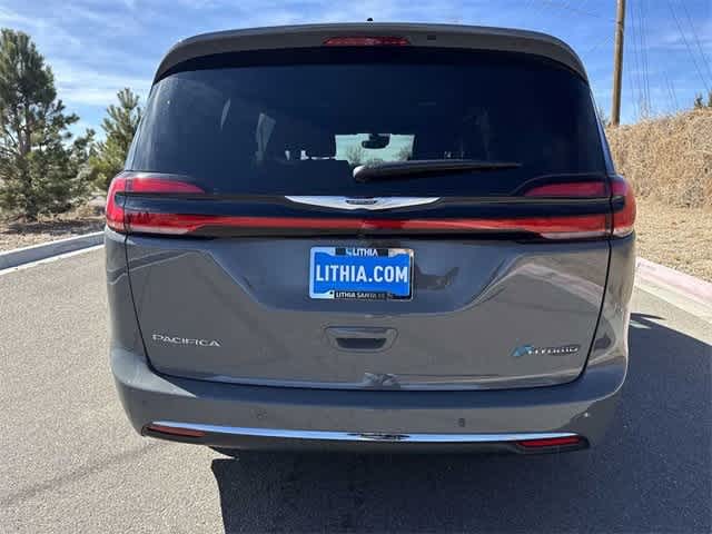 Thumbnail: 2025 Chrysler Pacifica - 13