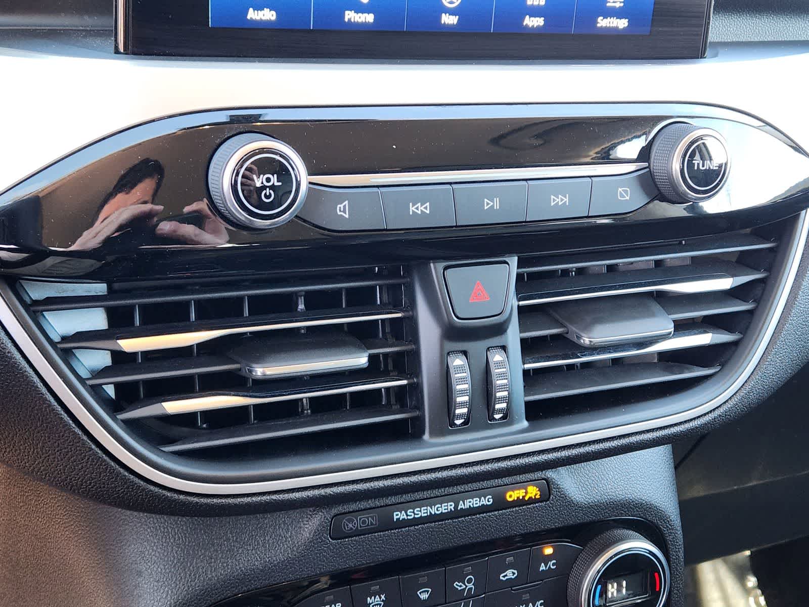 Thumbnail: 2021 Ford Escape - 19