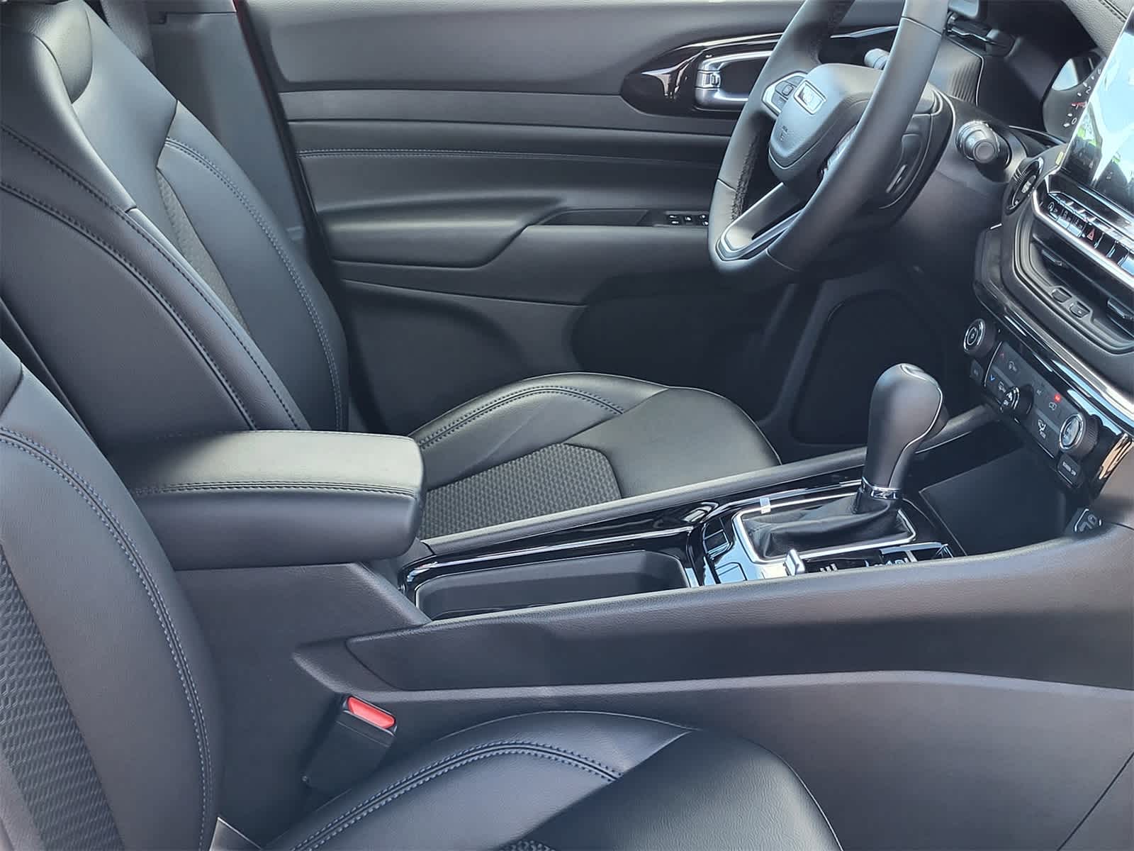 Thumbnail: 2026 Jeep Compass - 22