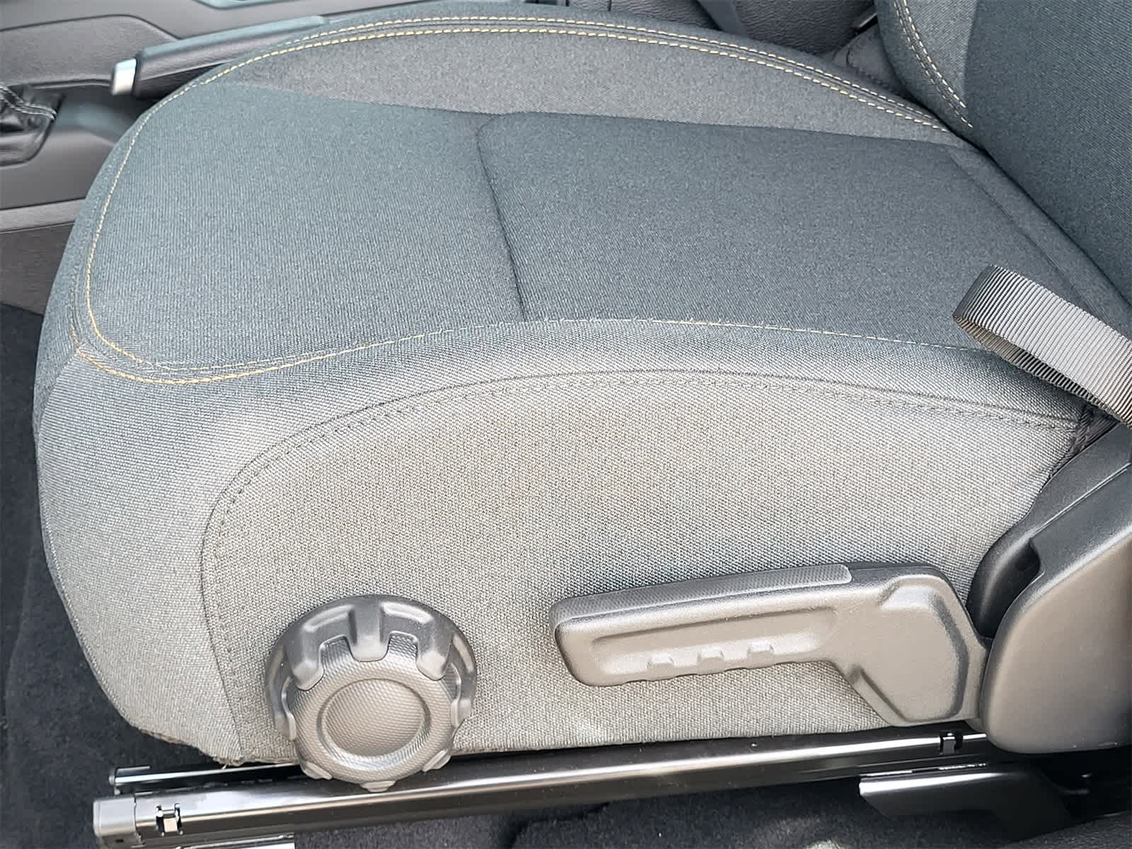 Thumbnail: 2025 Jeep Wrangler - 16