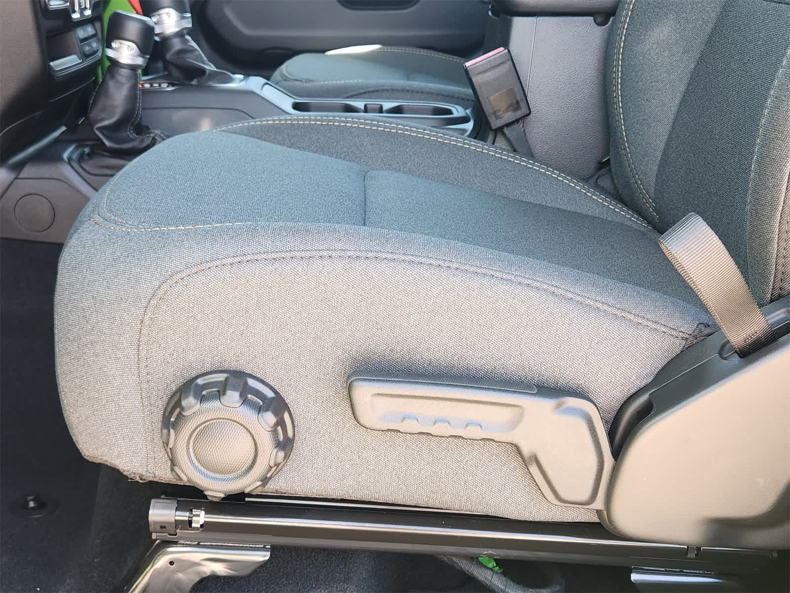 Thumbnail: 2025 Jeep Wrangler - 20