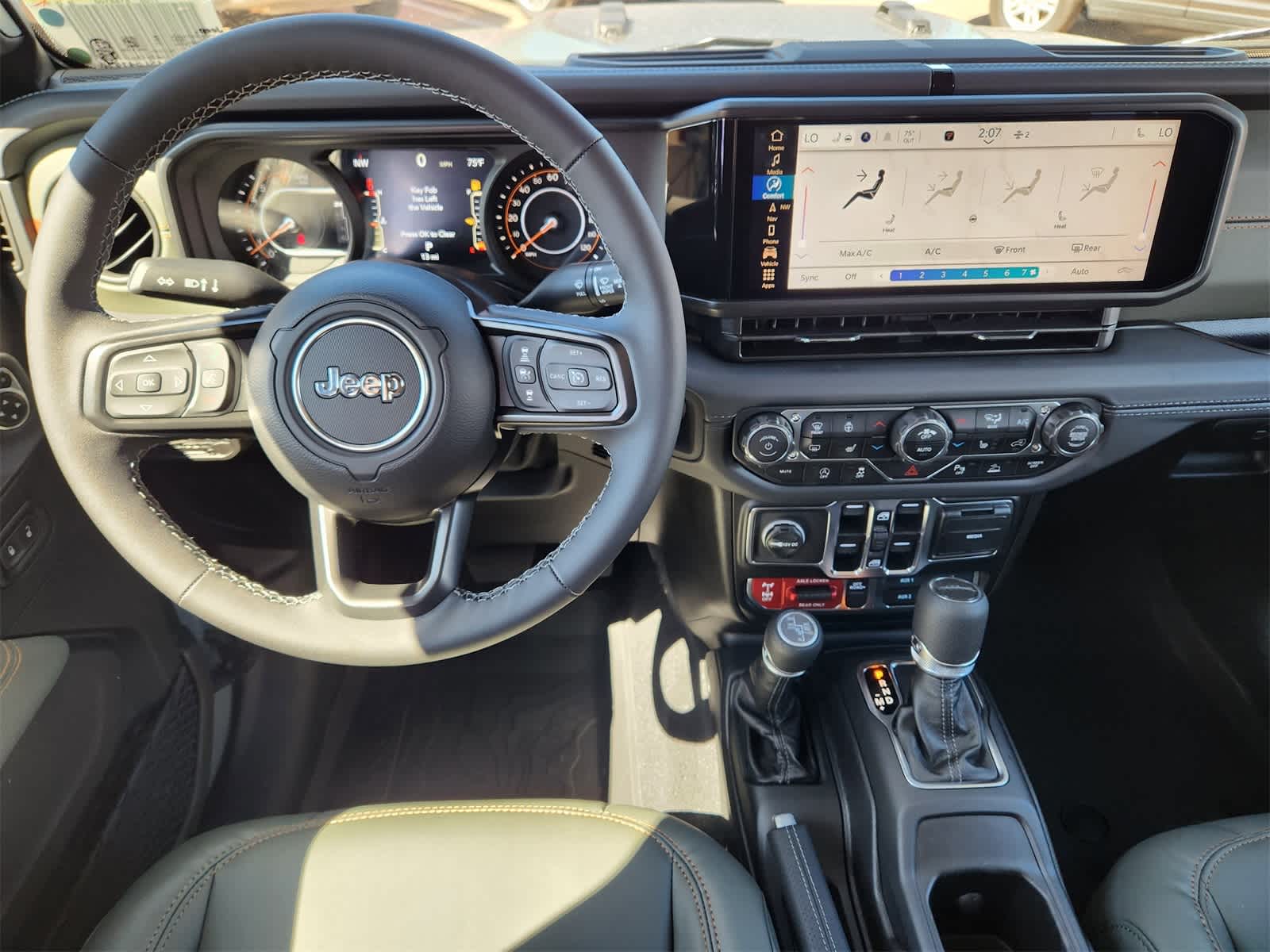 Thumbnail: 2025 Jeep Gladiator - 24