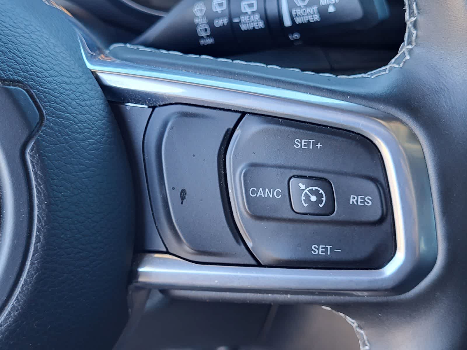 Thumbnail: 2022 Jeep Wrangler - 19