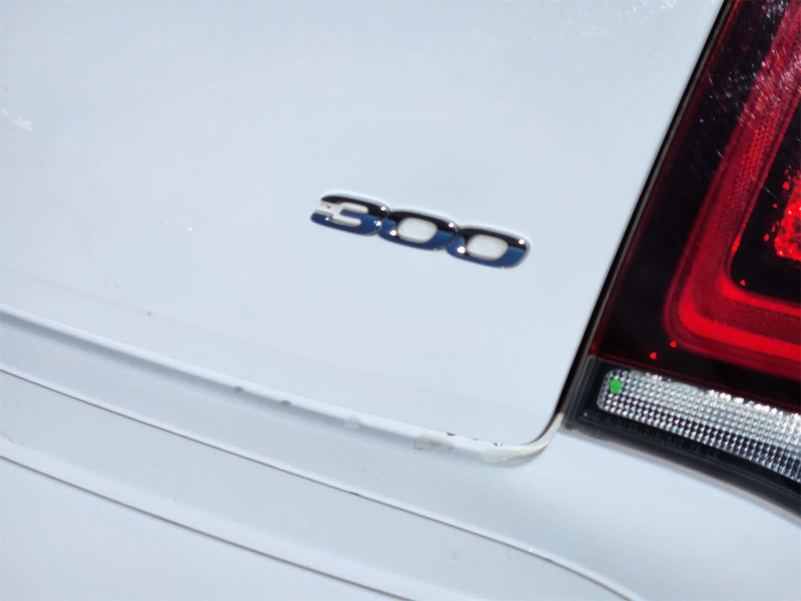 Thumbnail: 2019 Chrysler 300 - 9