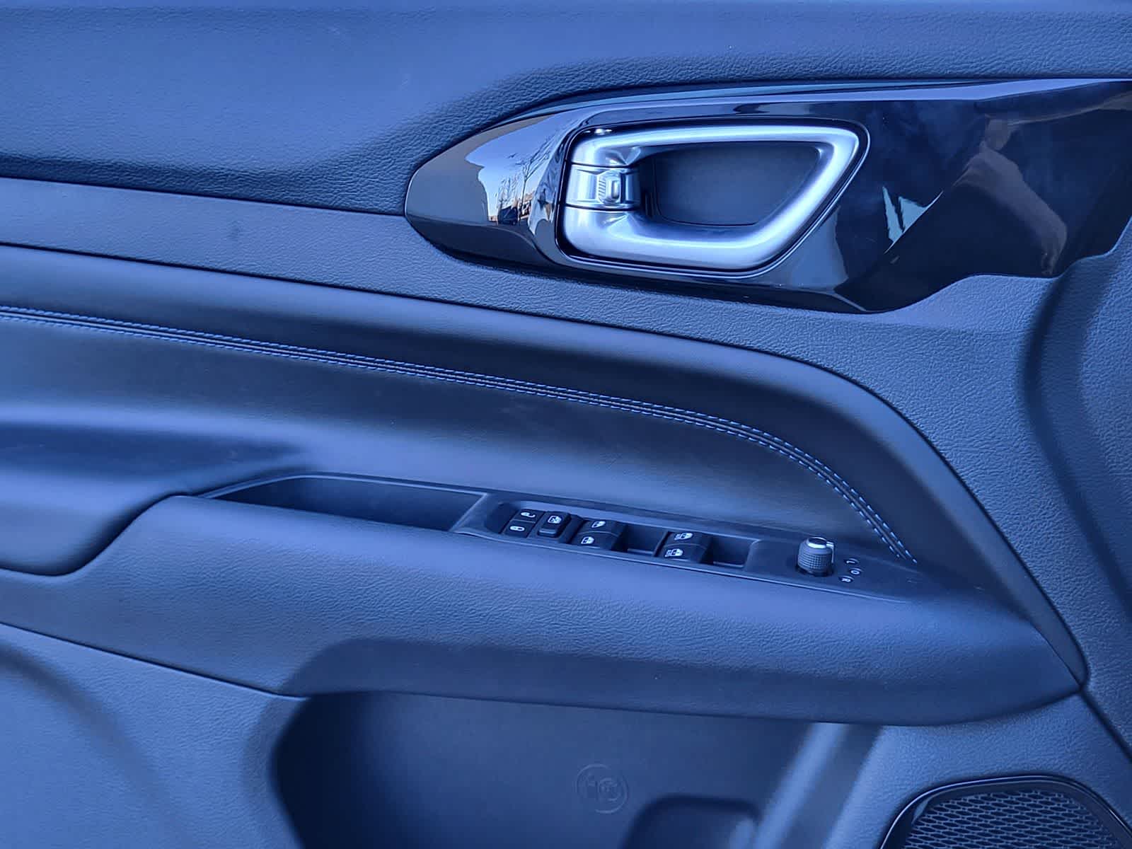 Thumbnail: 2026 Jeep Compass - 16