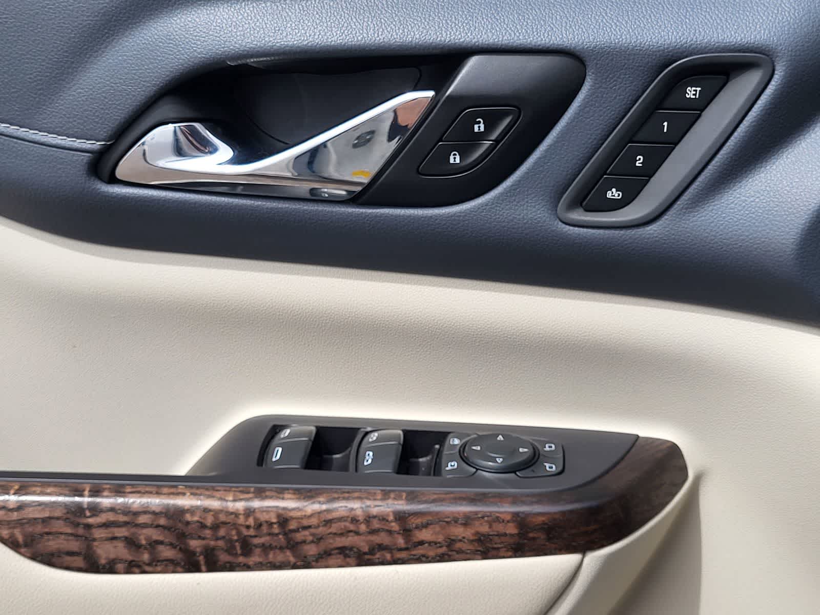 Thumbnail: 2020 GMC Acadia - 16