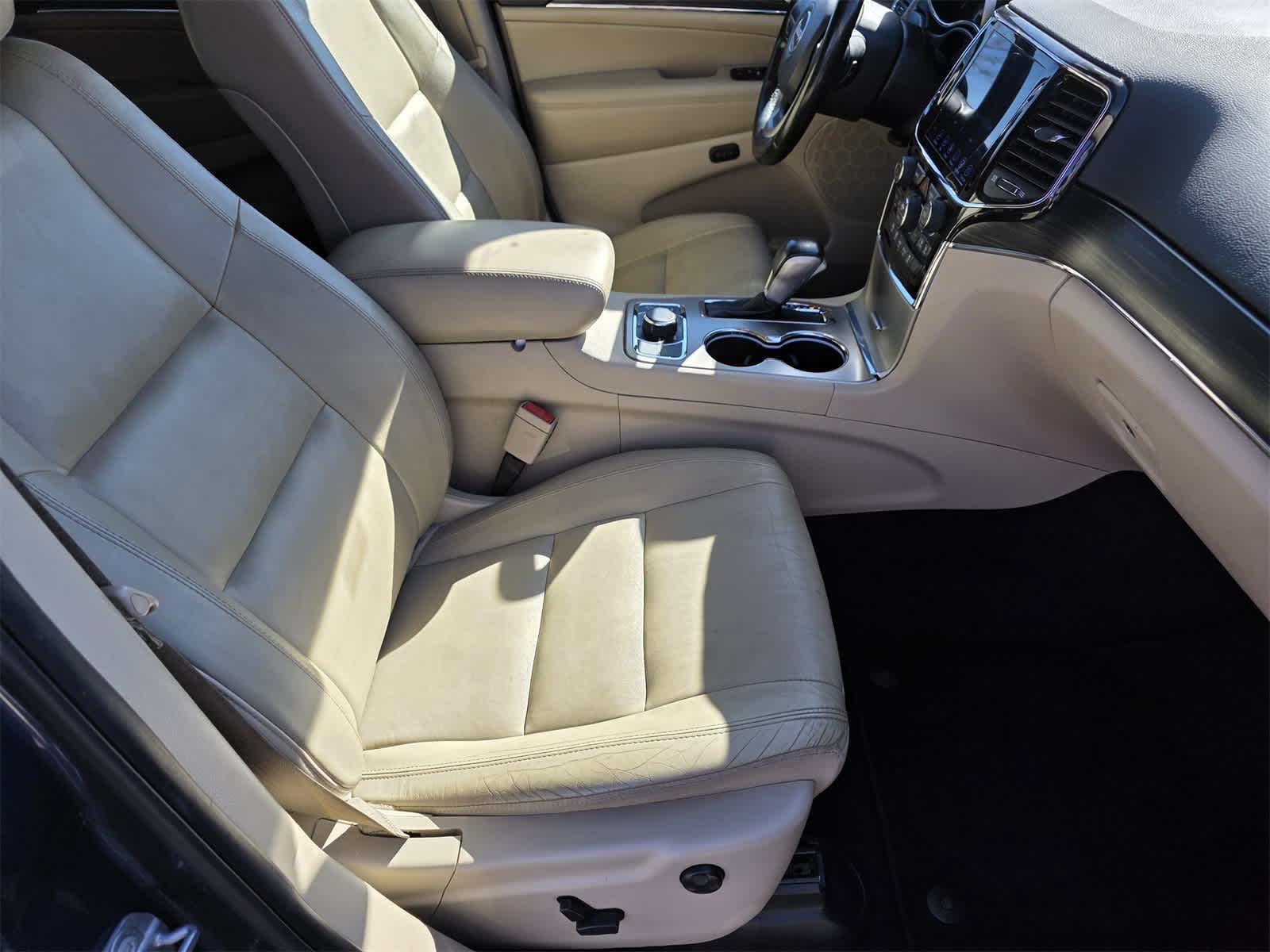 Thumbnail: 2021 Jeep Grand Cherokee - 13