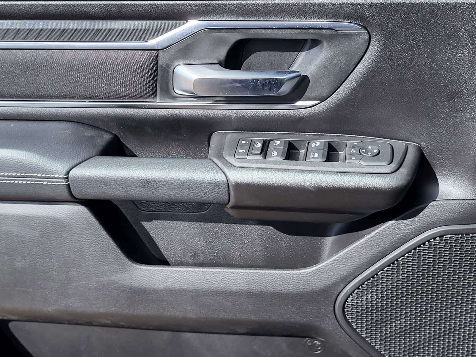 Thumbnail: 2026 RAM 1500 - 13