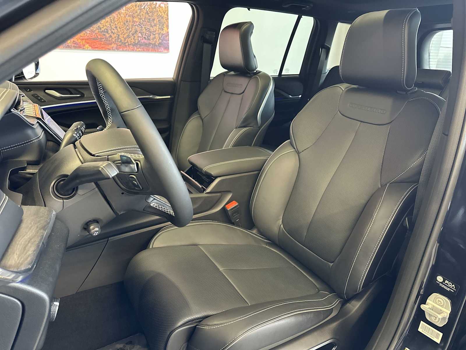 2024 Jeep Grand Cherokee Overland 4xe 19