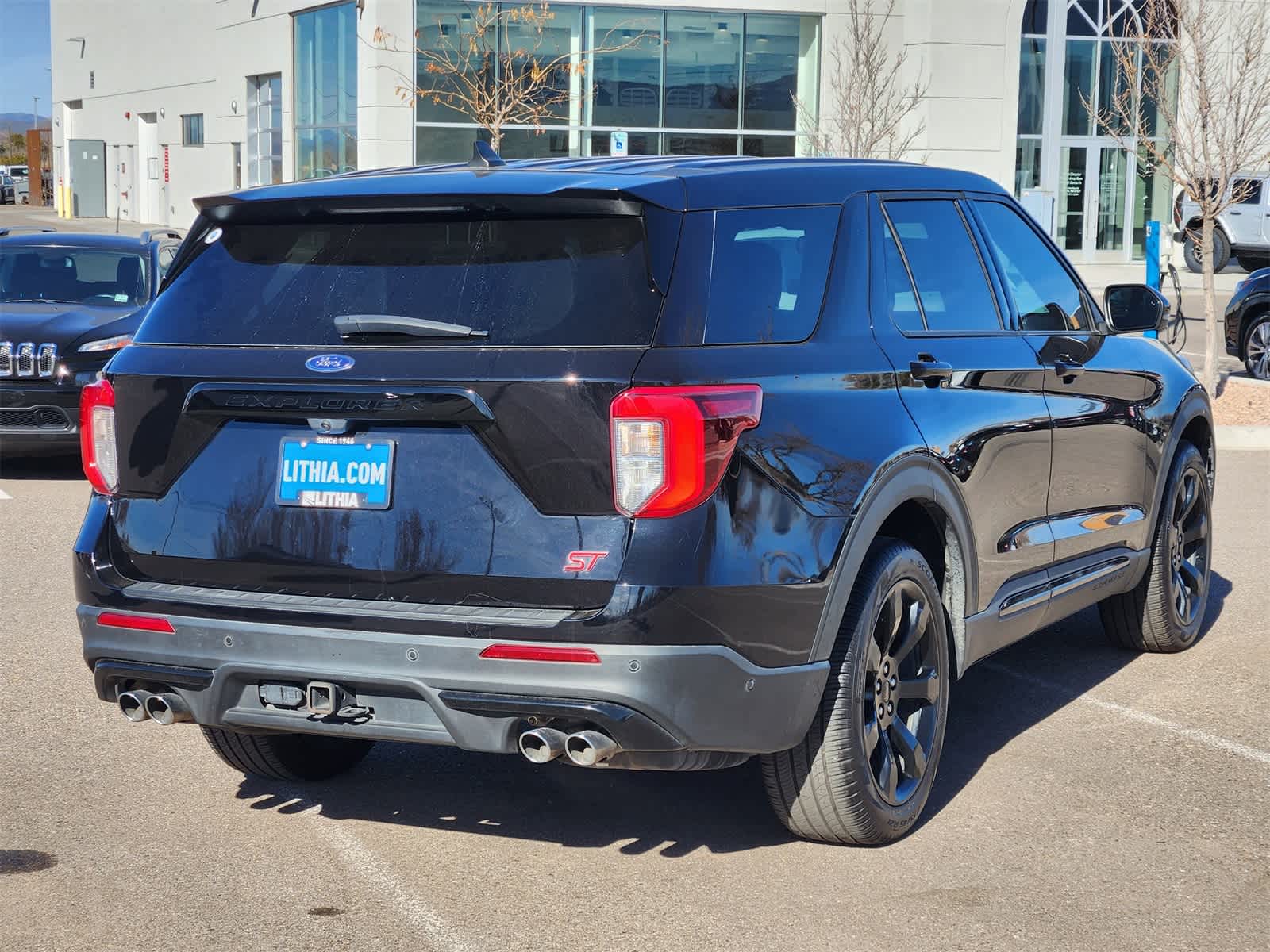 Thumbnail: 2022 Ford Explorer - 7